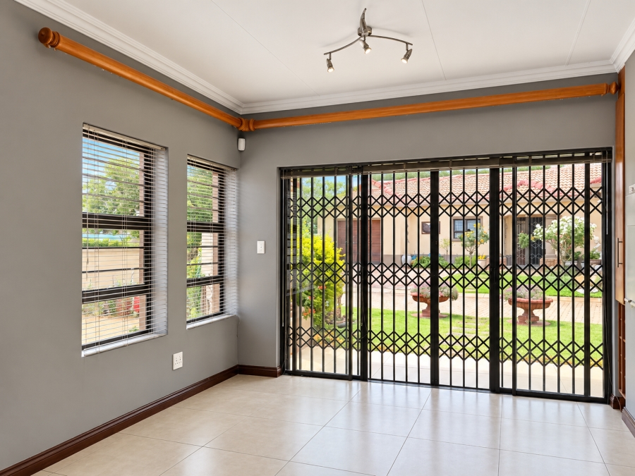 2 Bedroom Property for Sale in Waterberry Estate North West